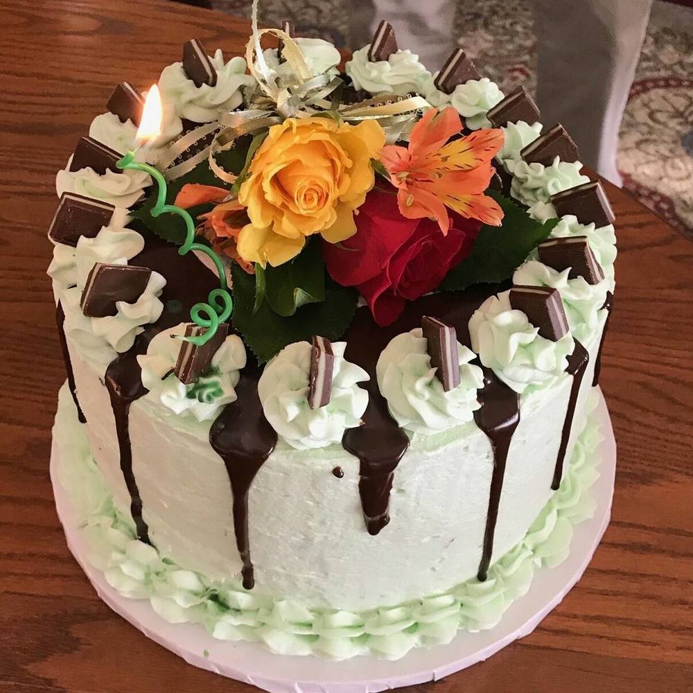 Meet your Posher, Lori